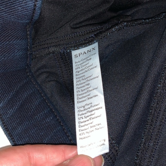 BNWOT Skinny Denim Jeggings by SPANX - Picture 4 of 7